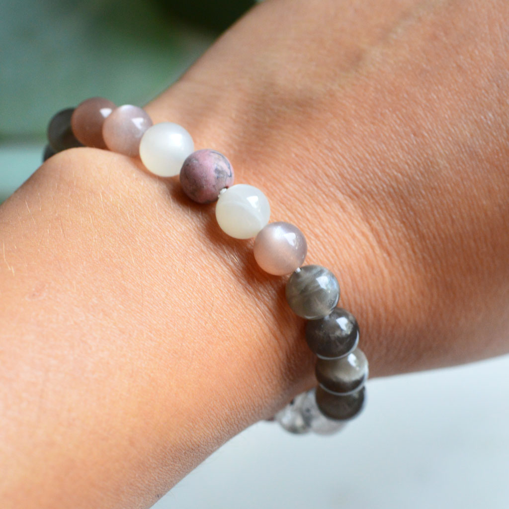 Strong girl Armband