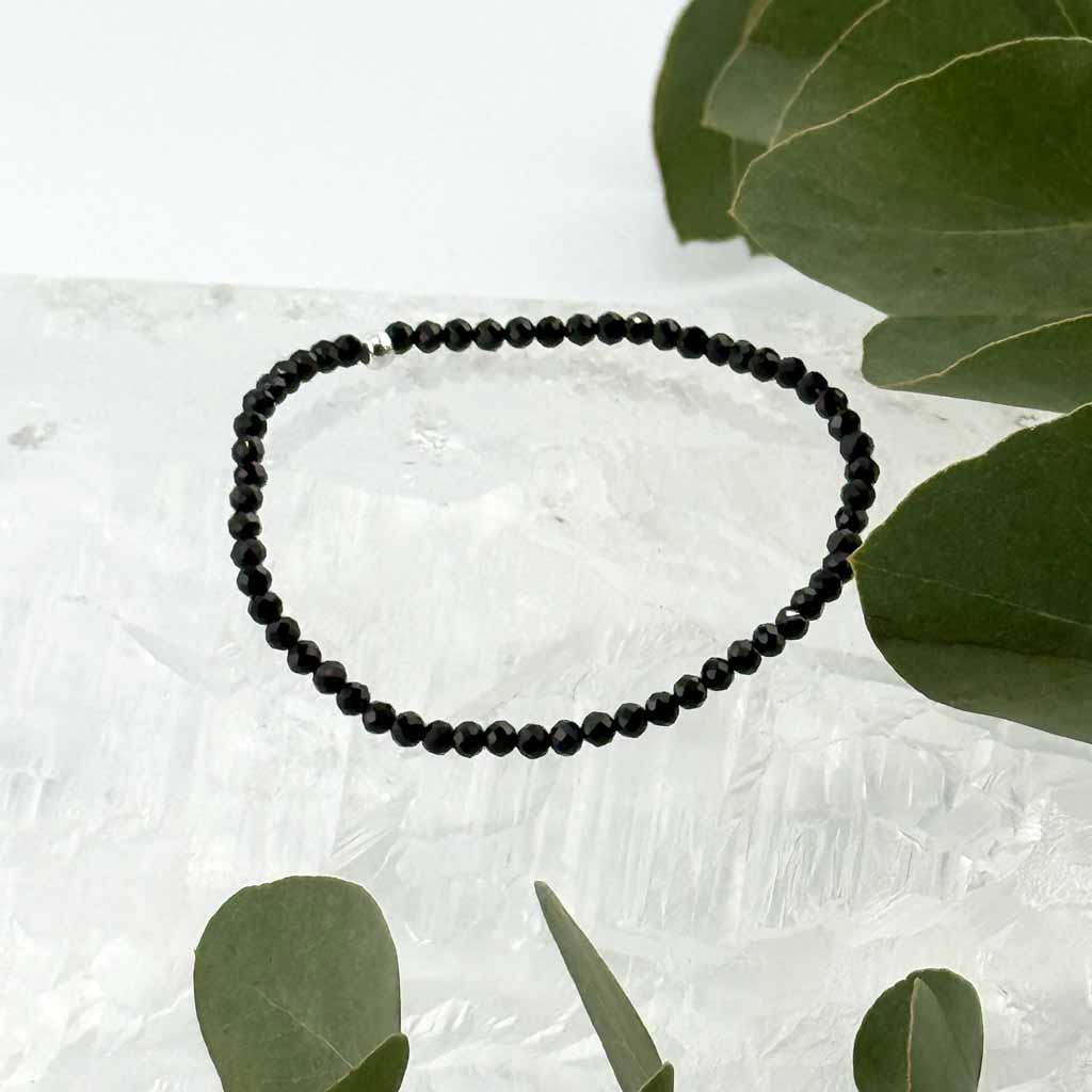 Schwarzer Spinell Armband rtw