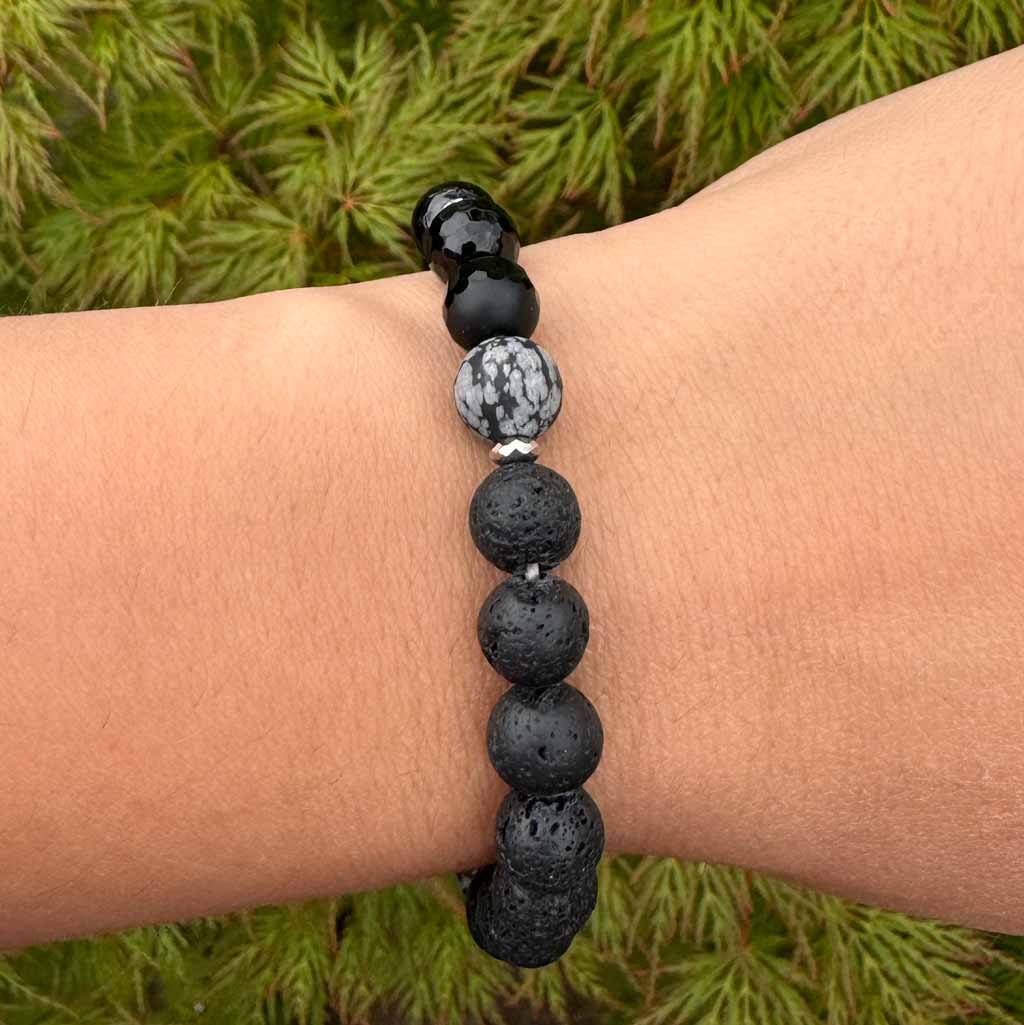 Muladhara- Das Wurzelchakra Armband black