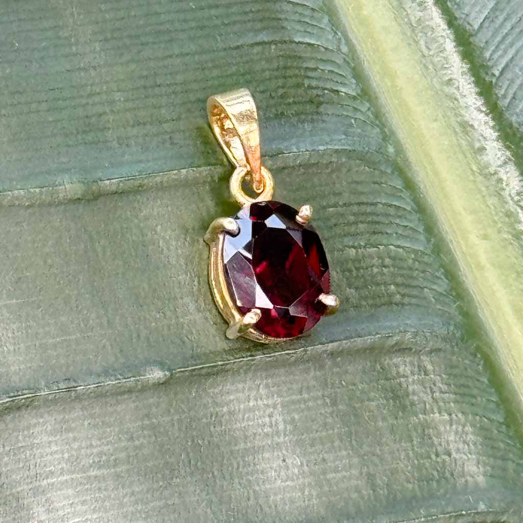 Granat Anhänger Sri Lanka