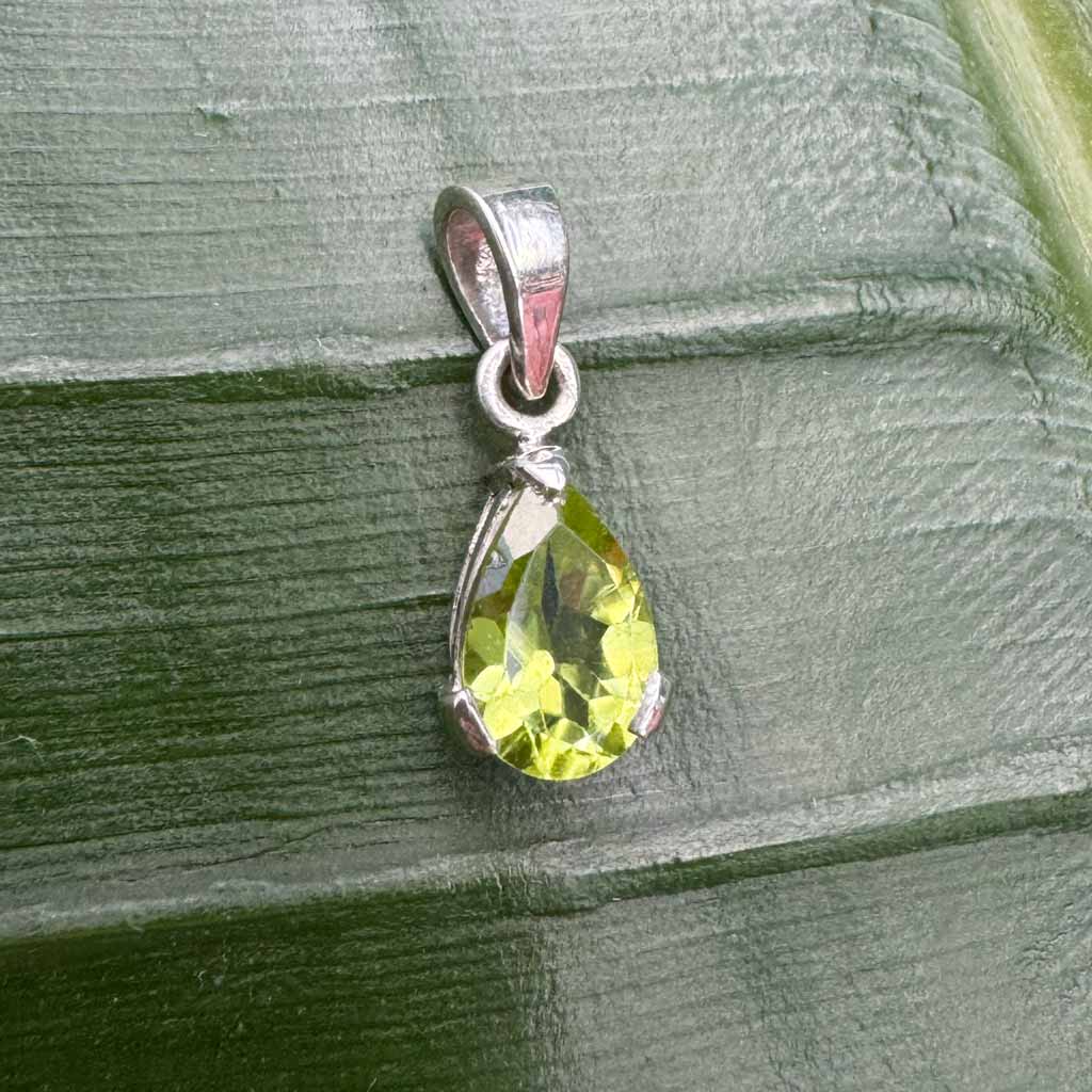 Peridot Anhänger Sri Lanka