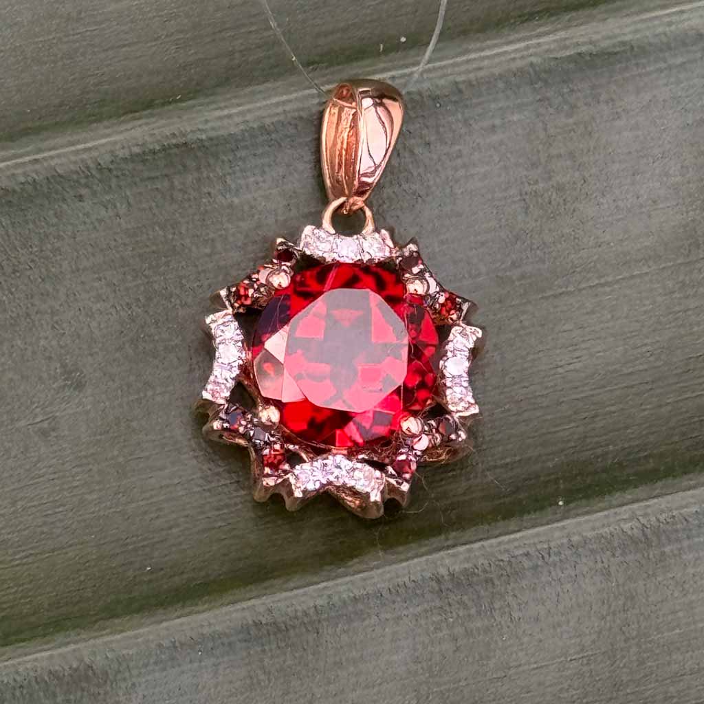 Granat Anhänger Roségold
