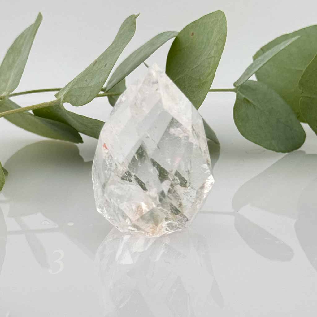 Bergkristall Ei Energie Raumreinigung