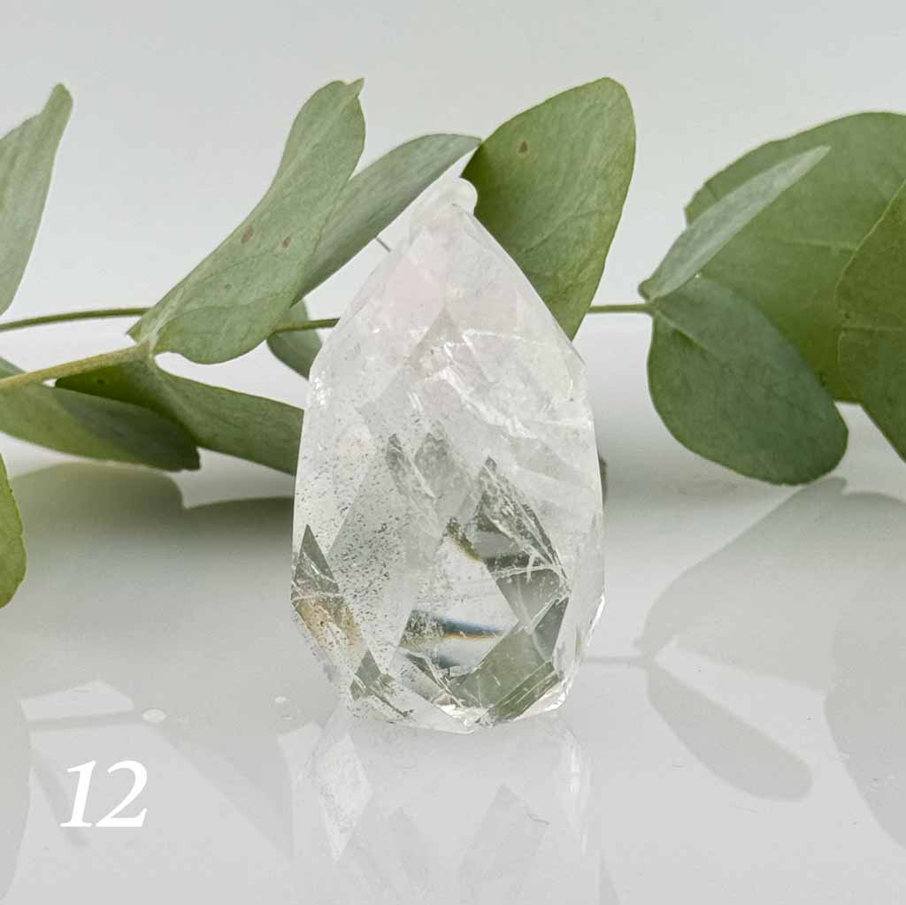 Bergkristall Ei Energie Raumreinigung