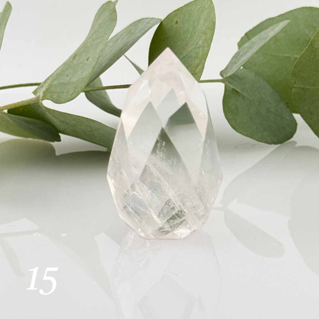 Bergkristall Ei Energie Raumreinigung