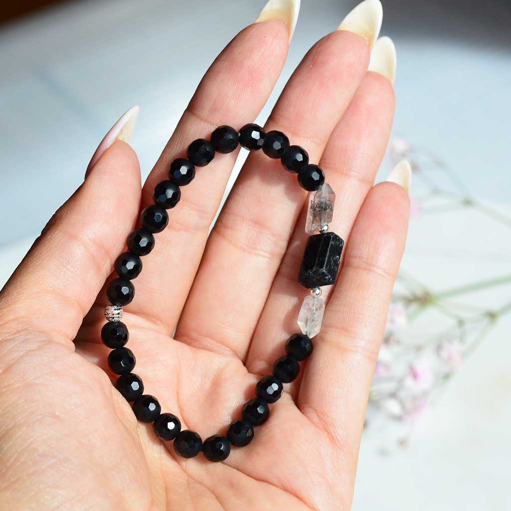 Elegant protection Armband