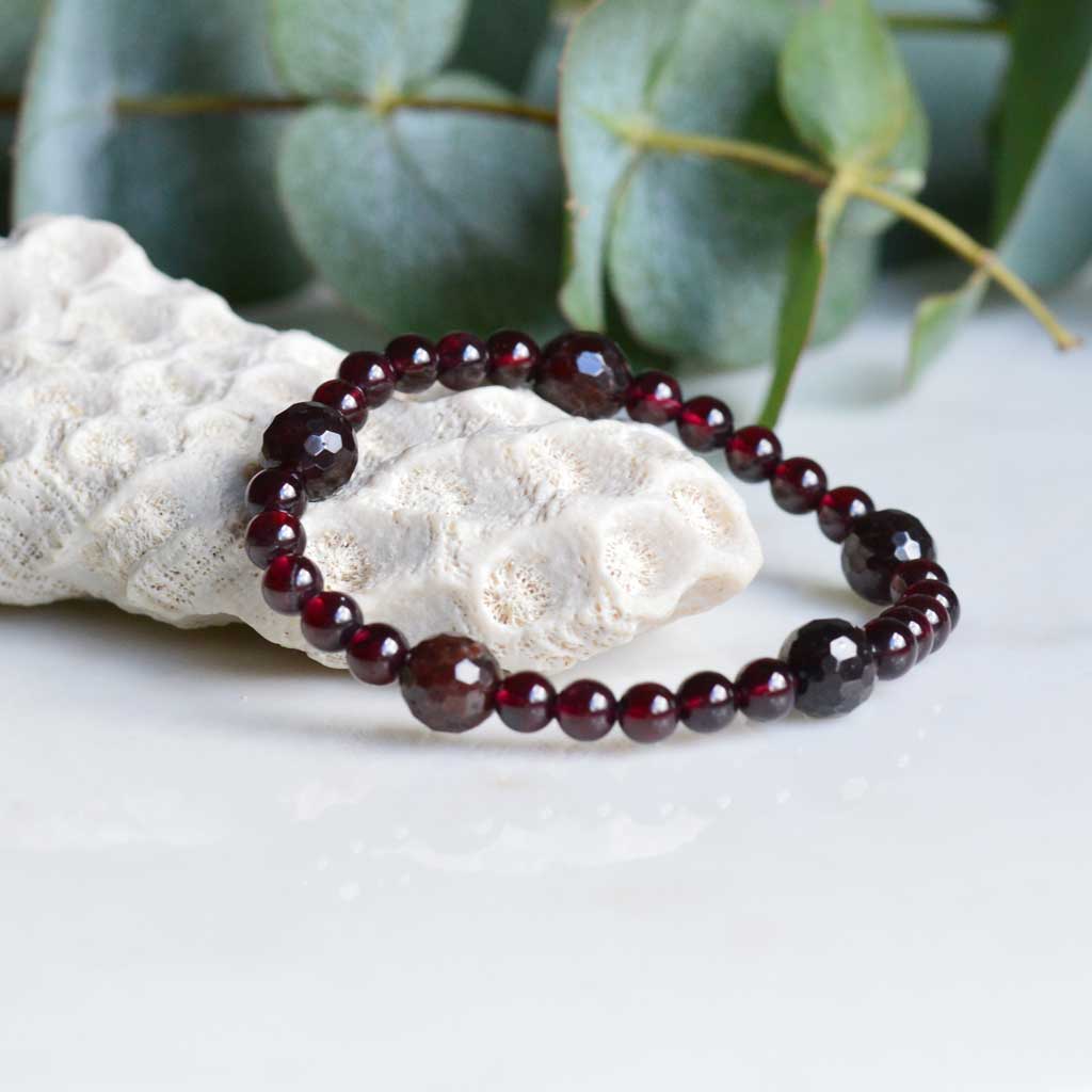 Granat power Armband