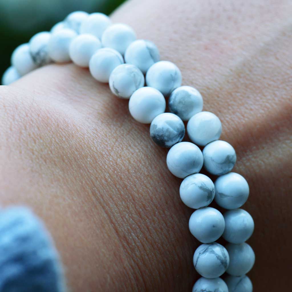 Dream Well Howlith Armband