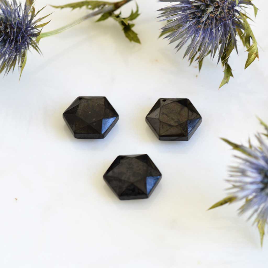 Shungit Anhänger Hexagon Stern