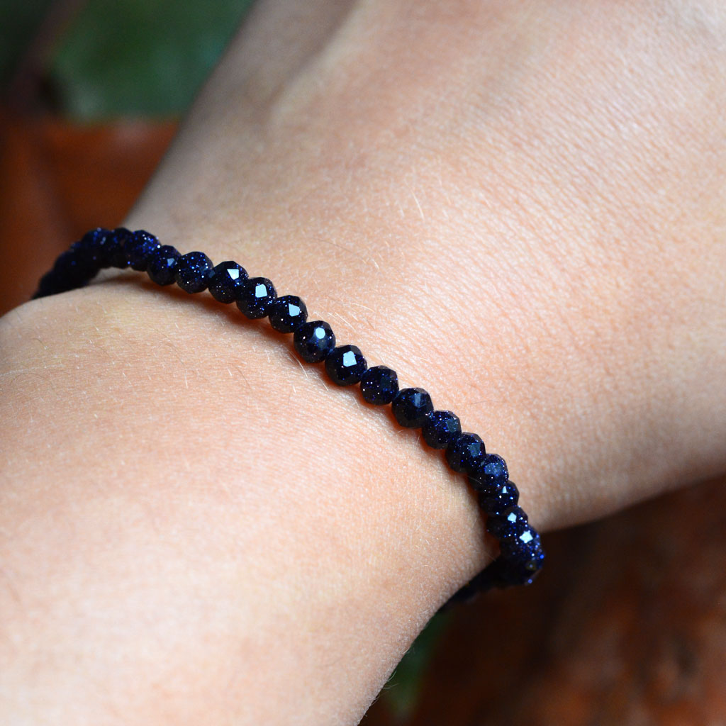 Goldfluss blau facettiert Armband