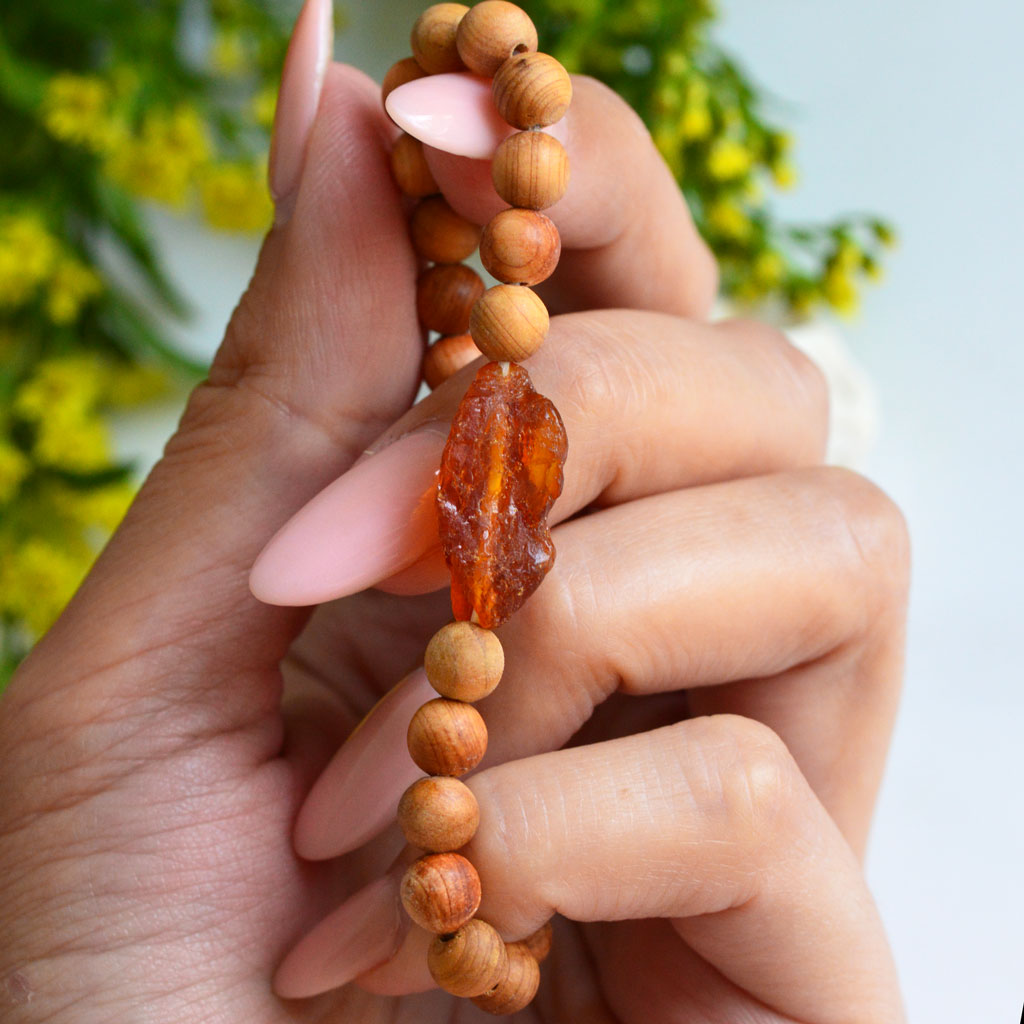 Bernstein-Sandelholz Armband