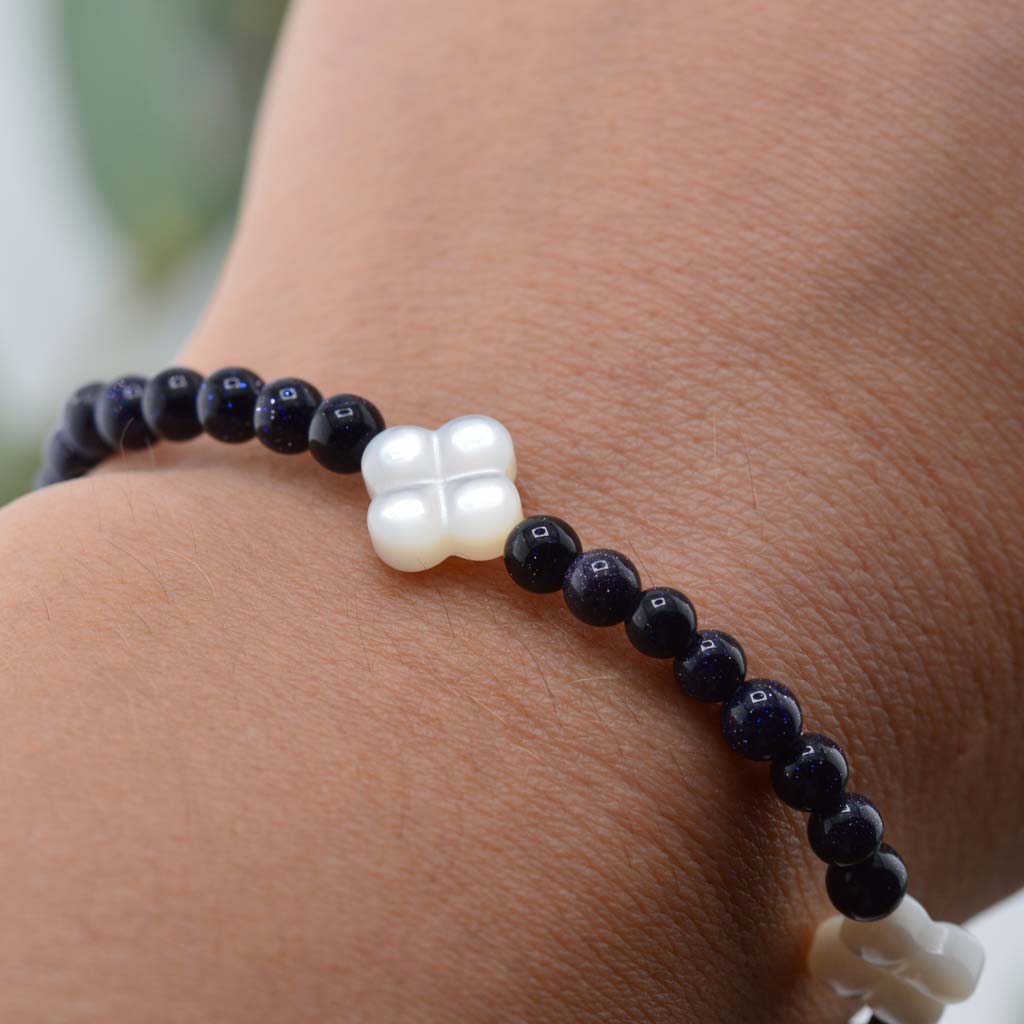 Holy Night bloom Armband