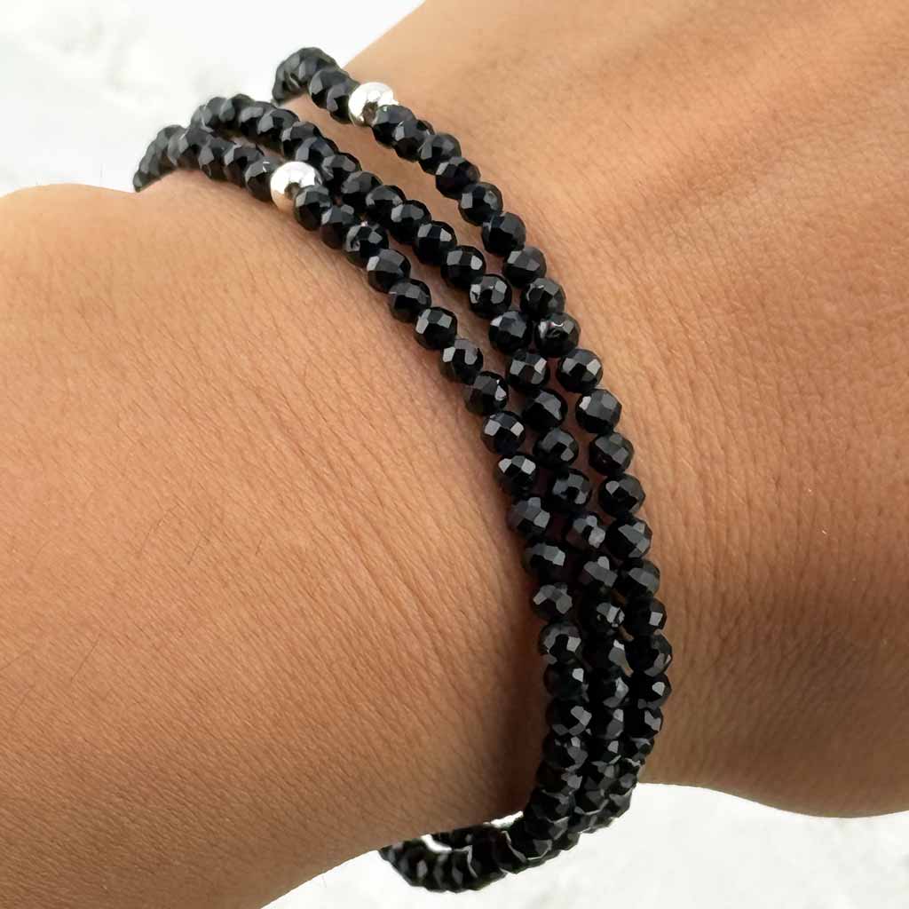 Schwarzer Spinell Armband rtw