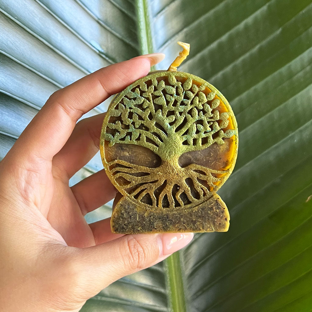 Baum der Ahnen-Familienschutz und Karma Kerze