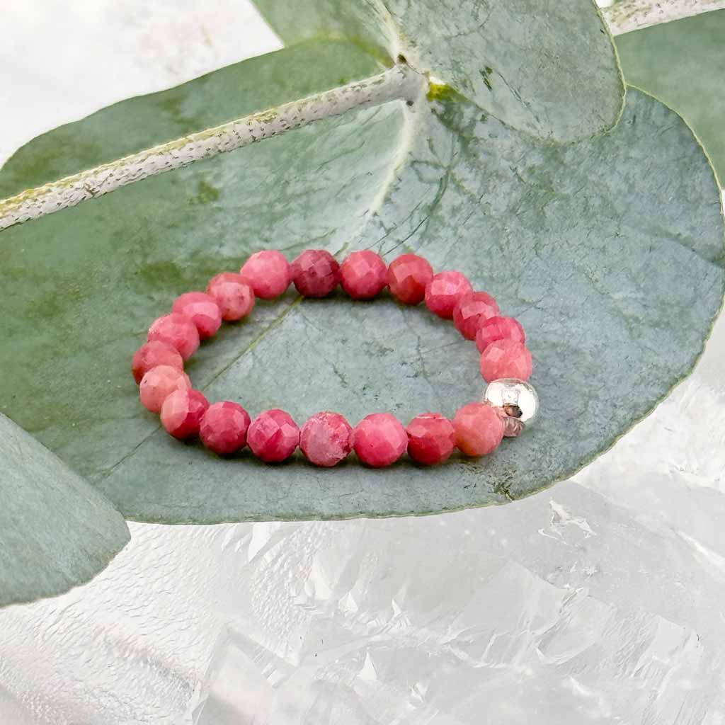 Rhodonit Ring facettiert