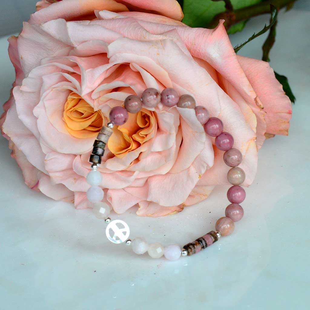 Love and Peace Armband