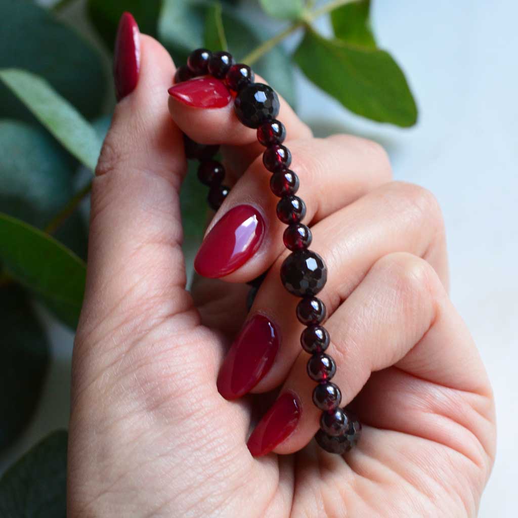 Granat power Armband