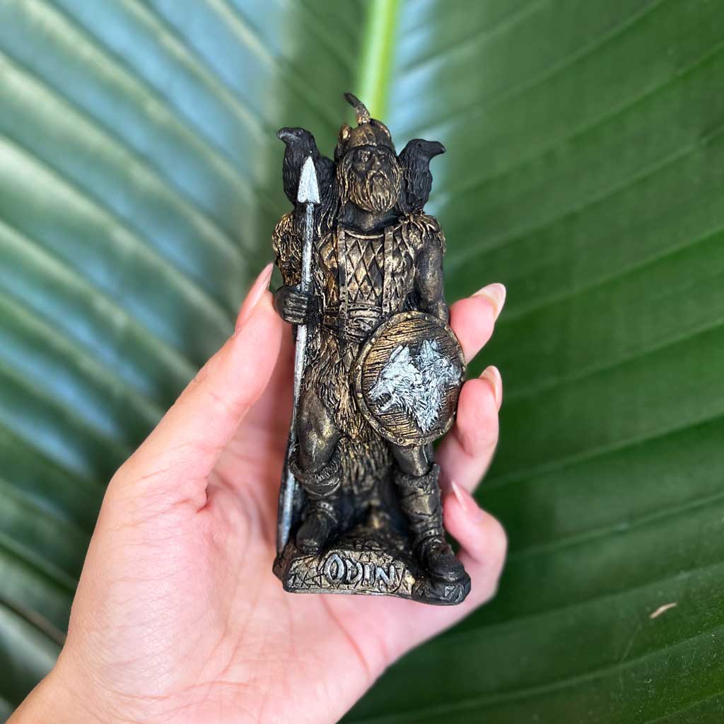 Odin- Gott der Weisheit Kerze