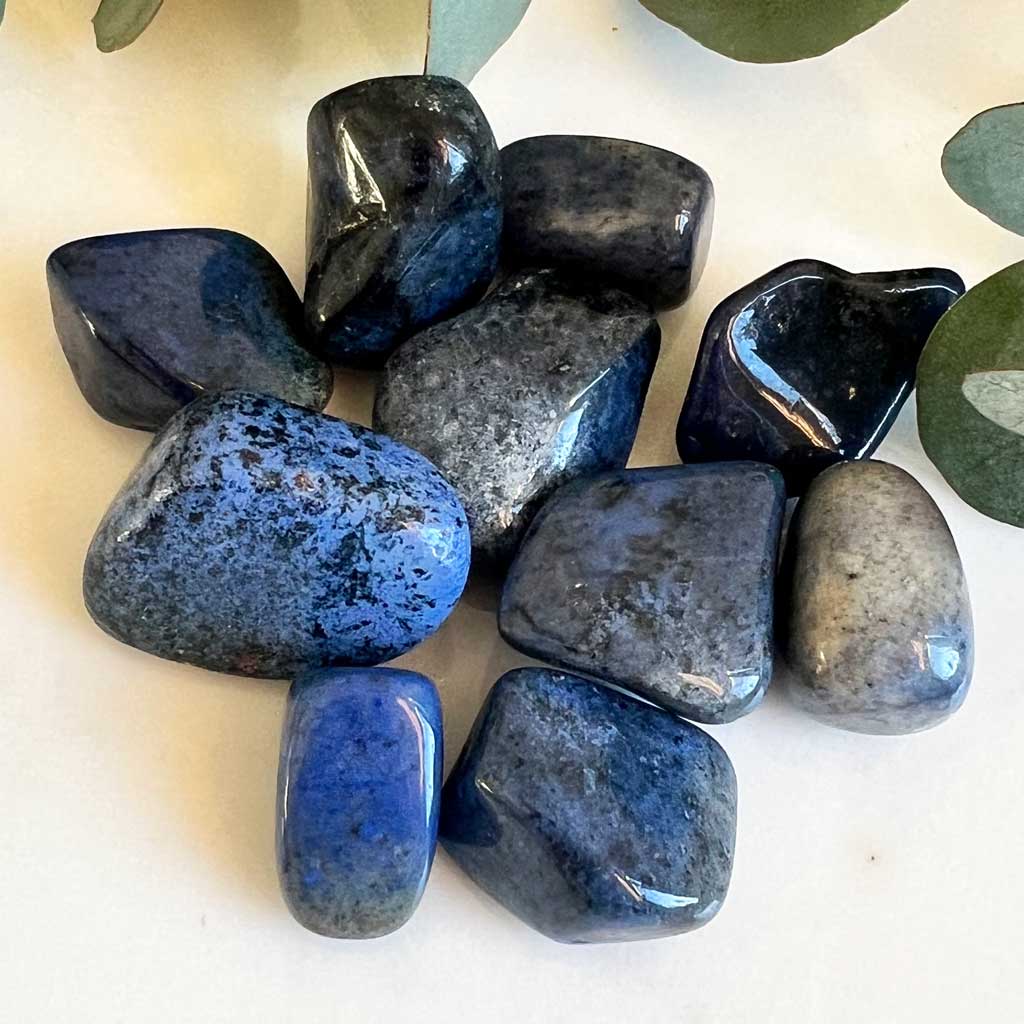 Dumortierit Trommelstein